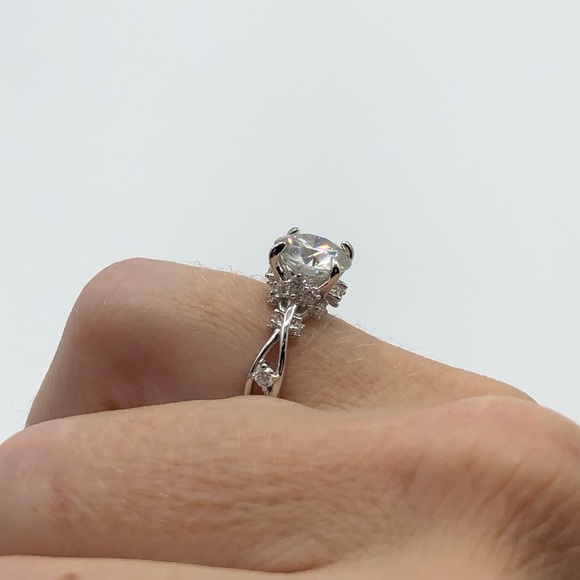 3ct D, VVS1 Moissanite Vine Ring - Picture 12 of 15